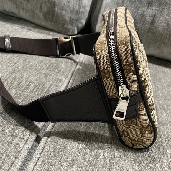 Gucci Beige/Ebony GG Canvas Belt Bag/Crossbody Bag Unisex - Picture 7 of 13